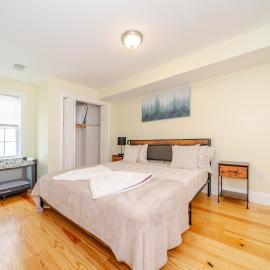 Bright 3BR Quincy Townhouse w Laundry, Bathtub & Near Red Line 41