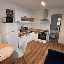 KukoriQ 1 Apartman, hotel din Siklós