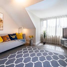 Belfast city centre stylish spacious apartment great location free parking, hotelli Belfastissa