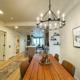 Downtown WP Condo 209 I Huge Hot Tub I Great Views I Activity Program