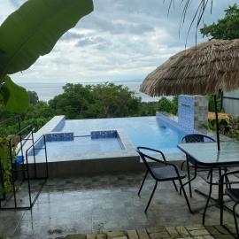 3bedroom Lakeview Casa, hotel in Kinalaglagan