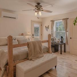 The Inn at Beulah Farm - The Coop, ξενοδοχείο σε Whitley City