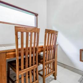 Saren Guesthouse Bali, hotel v mestu Kerobokan