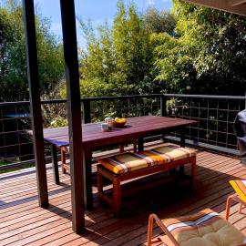 Sunny 2 Bedroom Ventnor Cottage - retro vibe, 400m to Beach, Pets Welcome, Hotel in Ventnor
