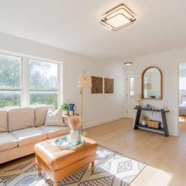 Charming 3BR Beach House with BBQ in Grand Bend, hotel di Grand Bend
