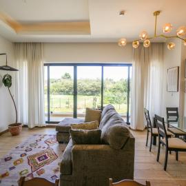 Riverbank One Bedroom Apartment, Swimming pool, gym, workspace, DB Space Living