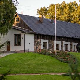 Lielkalnu Muiža, hotel en Blome