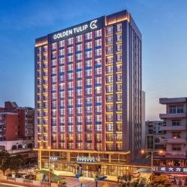 Golden Tulip Jinzhou Central Street, hotel en Jinzhou
