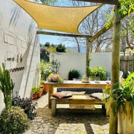 Agapanthus garden cottage, hotel in Grabouw