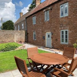 Sunny 4-bedroom cottage with South facing garden - Sunflower Cottage, hotel in Draycott