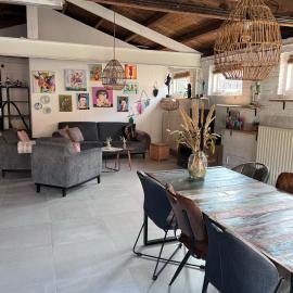 Finca Noordwijk met privé tuin, dichtbij strand, hotel in Noordwijk