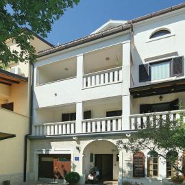 Apartment Maras, hotel in Poreč