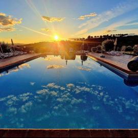 Agriturismo Il Divin Casale、トルジャーノのホテル