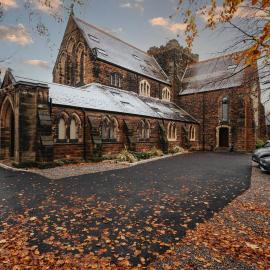 The Spire! 1800s Church Rare Find Free Parking, hotel Waterlooban