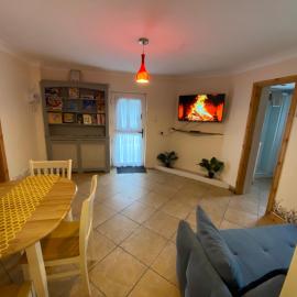 Beach Golf Getaway Apt 1, hotel in Downings