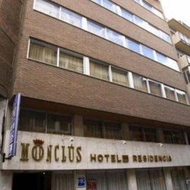 Monclús, hotel sa Palencia