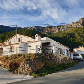 Casa del Ciervo - Rio Tus, hotel in Cortijo Prados