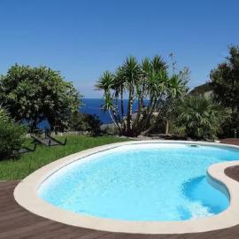 Villa avec piscine vue mer et montagne, hotel di Sisco