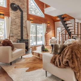 Chalet Paquette Villa, hotel em Lac Supérieur