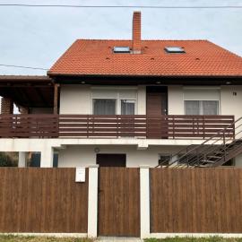 DIÓ Vendégház, Hotel in Balatonfenyves