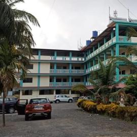 Atithi farmhouse, hotel din Alibag