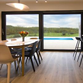 Holiday Home Oasis for You with Heated Pool