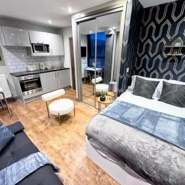 Luxury Studio Suite Town Centre Short Stay