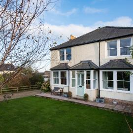 Leaholme Cottage - fabulous coastal cottage for 8