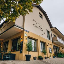 Gasthof Kummer, hotel in Podersdorf am See