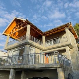The Mountain Escape A Luxury Home Stay، فندق في مكتزور