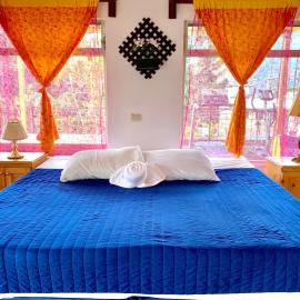 Hotel Minnesota y Centro de Eventos Molina, khách sạn ở San Lucas Tolimán