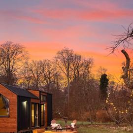 Little Harmony House by Tiny Away, hotel din Jægerspris