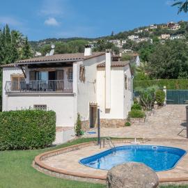 Villa Las Dos Rocas, hotel en Calonge