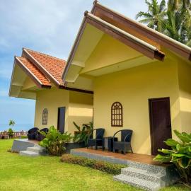 Karbang में, होटल Hai Surf Camp