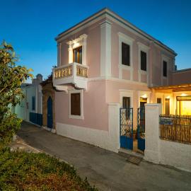 Melenia House