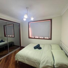 5 Warm Room, Hotel in Northmead