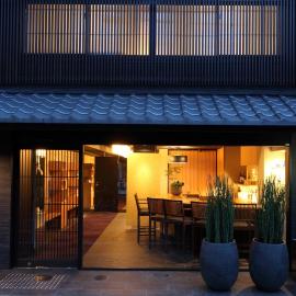 Grace Villa Nijo-jo castle, hotel in Shimo-dachiyuuridōri