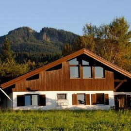 Ferienhaus Johännle im Feriendorf Reichenbach G34, хотел в Неселванг