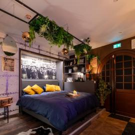 Suite Prohibition - Love & atypique room sauna & spa, khách sạn ở Issoudun