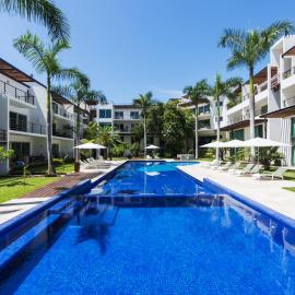 Luxurious & Central Condo In Playa Steps From The Beach, hotell Playa del Carmenis