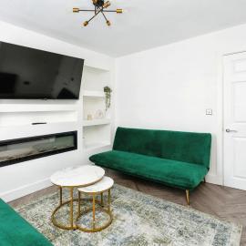 Spacious Stylish House Sleeps 12 in Central Tonbridge, hotel v mestu Tonbridge