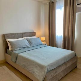 Condo unit near SM City Sta Rosa unit 3, khách sạn ở Santa Rosa
