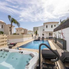 Villa Protaras View 6 Central Protaras -Fig Tree Bay-Jacuzzi-Hot Tub