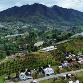 glamping anugrah, Hotel in Tegalharendong