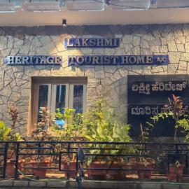 Lakshmi Heritage Tourist Home, hotel u gradu 'Hampi'