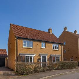 Cambridge 5 Bedrooms Sleeps 10 Free Parking 4 Bathrooms