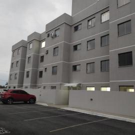 2 Quartos amplos Completo com Internet Garagem e Ar condicionado, hotel in Paranaguá