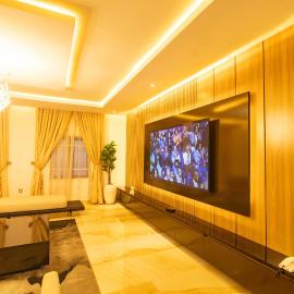 Db Continental Loft Apartment, khách sạn ở Bar Gada