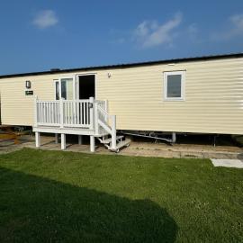 Modern Caravan 2 Bedrooms Sleeps 6 near Weymouth