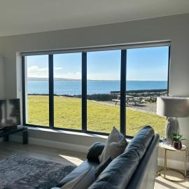 Spectacular ocean views & minutes to Cliffs- Clahane Shore Lodge
